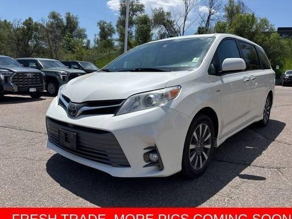 TOYOTA SIENNA 2018 5TDDZ3DC3JS193076 image