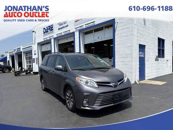 TOYOTA SIENNA 2018 5TDDZ3DC6JS195520 image