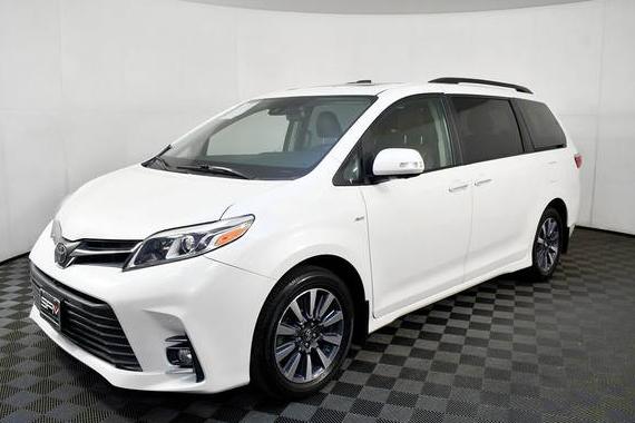 TOYOTA SIENNA 2018 5TDDZ3DC5JS206460 image