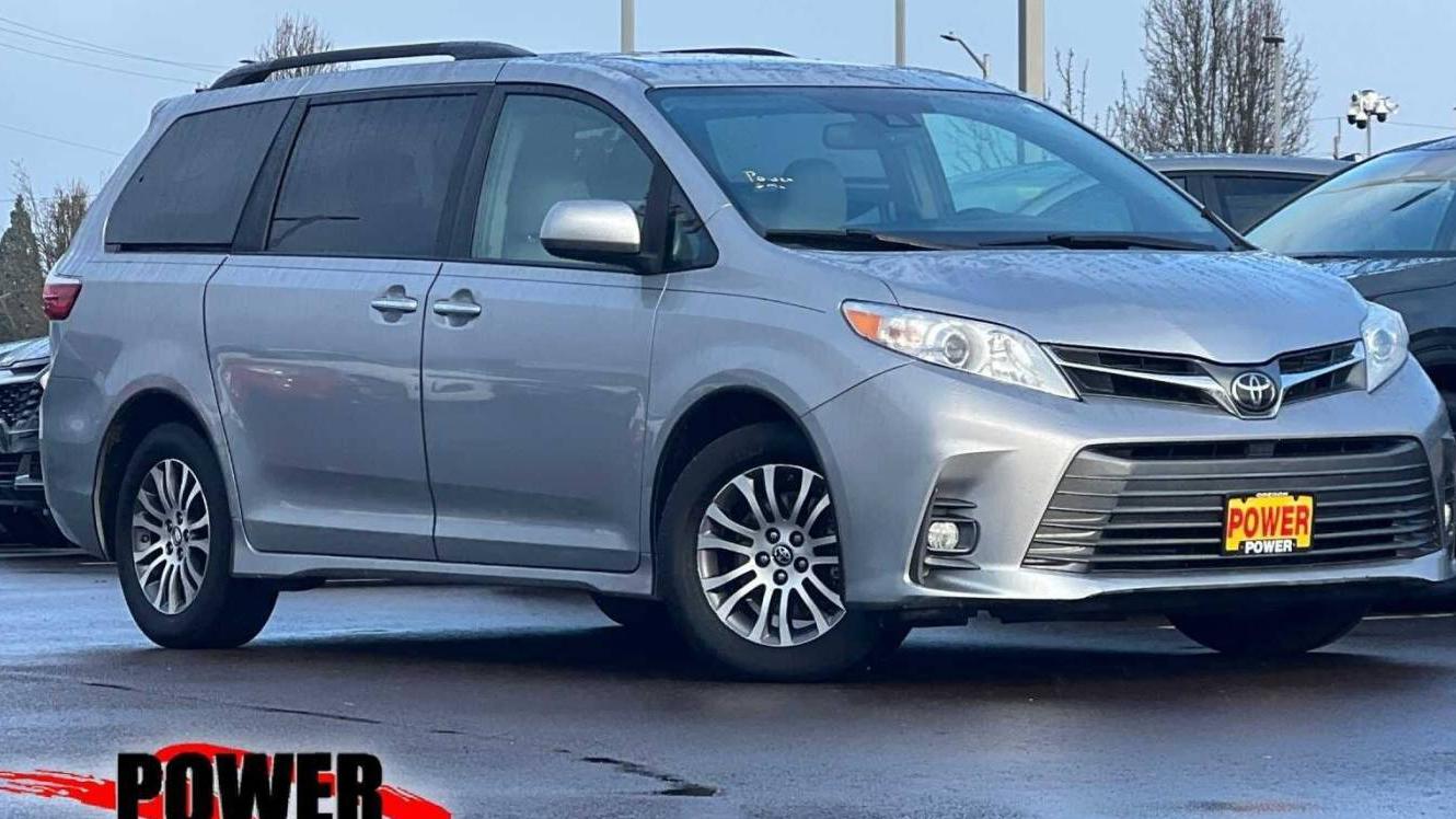 TOYOTA SIENNA 2018 5TDYZ3DC7JS950157 image