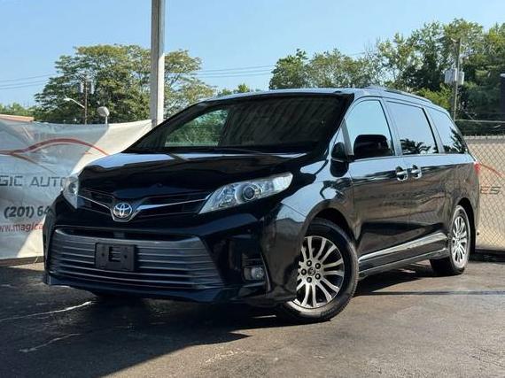 TOYOTA SIENNA 2018 5TDYZ3DC9JS921517 image TOYOTA SIENNA 2018 5TDYZ3DC9JS921517 image