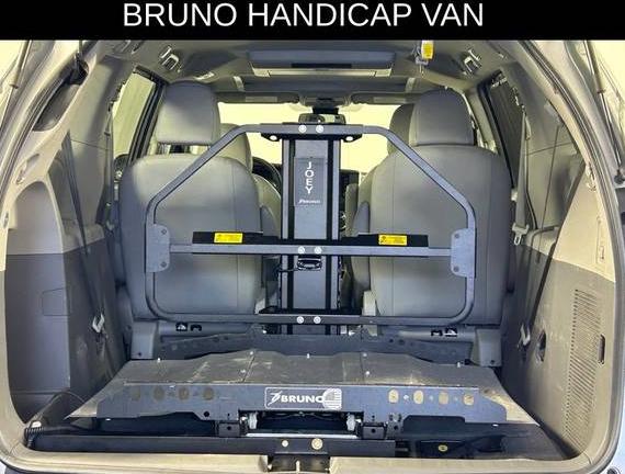 TOYOTA SIENNA 2018 5TDDZ3DC3JS193207 image TOYOTA SIENNA 2018 5TDDZ3DC3JS193207 image