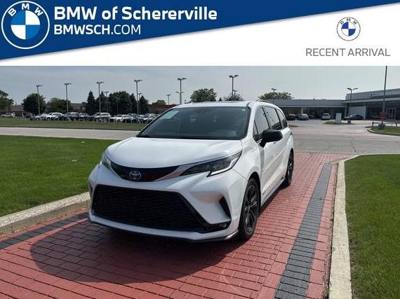 TOYOTA SIENNA 2021 5TDDRKECXMS030096 image