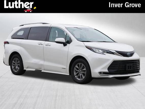 TOYOTA SIENNA 2021 5TDJRKEC0MS057052 image