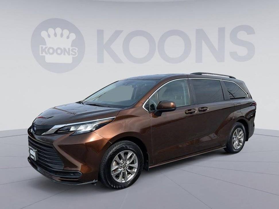 TOYOTA SIENNA 2021 5TDKRKEC8MS073116 image