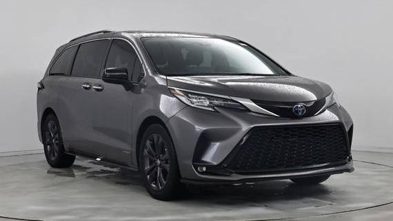TOYOTA SIENNA 2021 5TDXRKEC2MS061369 image