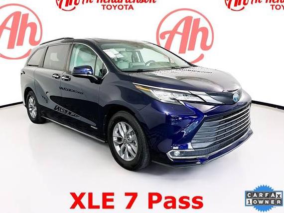 TOYOTA SIENNA 2021 5TDYRKEC6MS031392 image