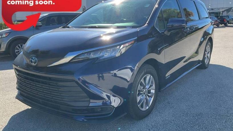 TOYOTA SIENNA 2021 5TDKRKEC2MS061611 image