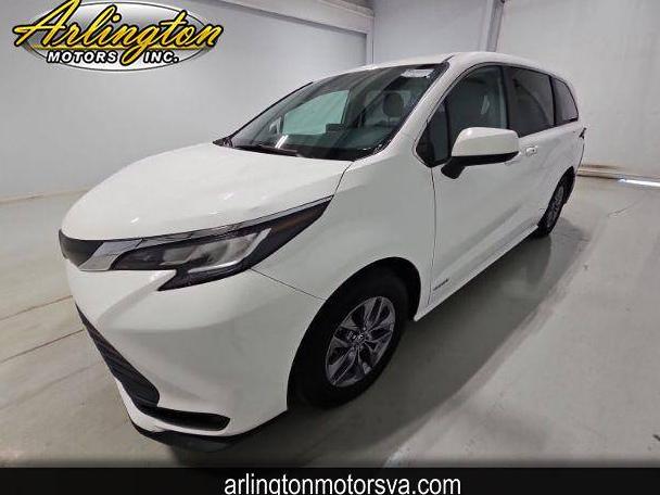 TOYOTA SIENNA 2021 5TDKRKEC2MS023814 image