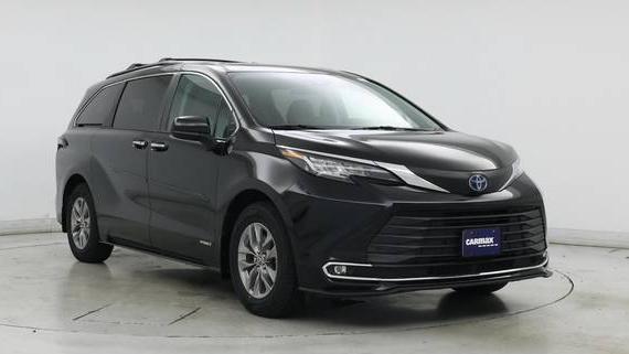 TOYOTA SIENNA 2021 5TDYSKFC6MS029130 image