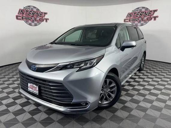 TOYOTA SIENNA 2021 5TDYSKFC4MS020376 image