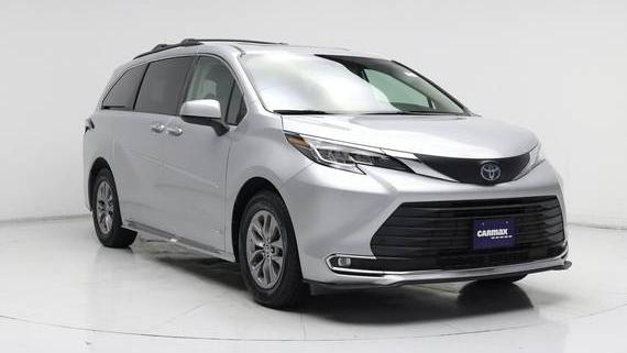 TOYOTA SIENNA 2021 5TDYRKEC6MS059077 image