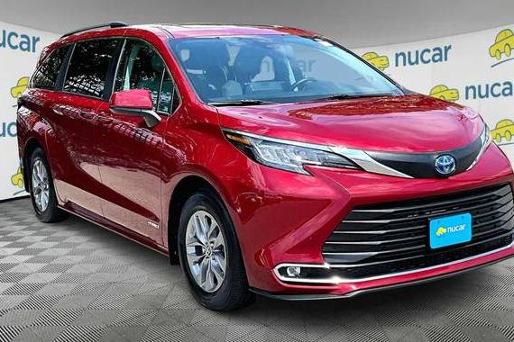 TOYOTA SIENNA 2021 5TDJRKEC2MS021184 image