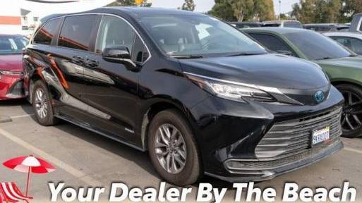 TOYOTA SIENNA 2021 5TDKRKECXMS047973 image