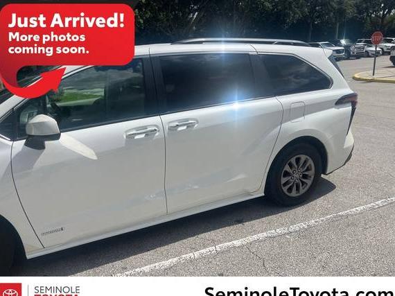 TOYOTA SIENNA 2021 5TDYRKEC0MS059575 image