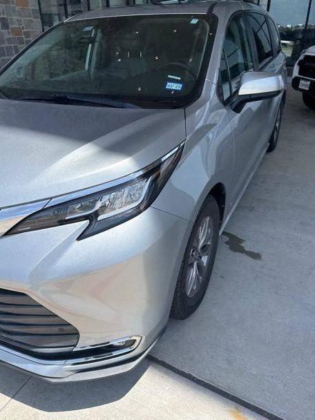 TOYOTA SIENNA 2021 5TDJSKFCXMS011053 image