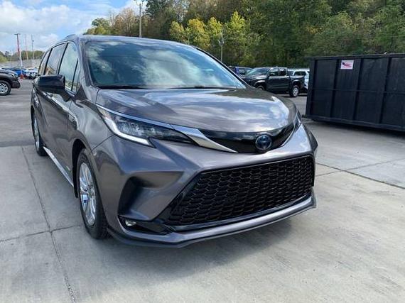TOYOTA SIENNA 2021 5TDDSKFC2MS011027 image
