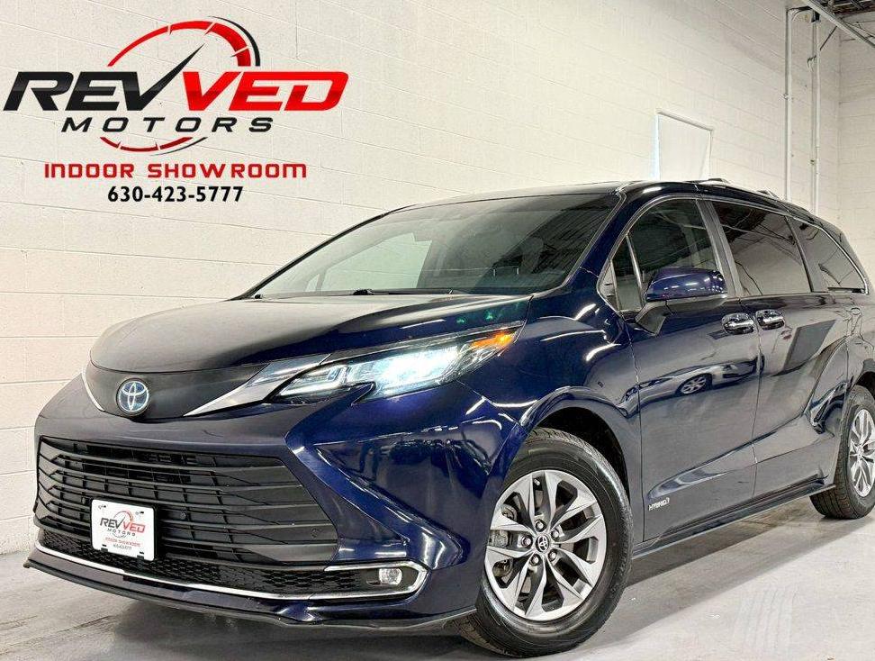 TOYOTA SIENNA 2021 5TDYRKEC9MS052494 image