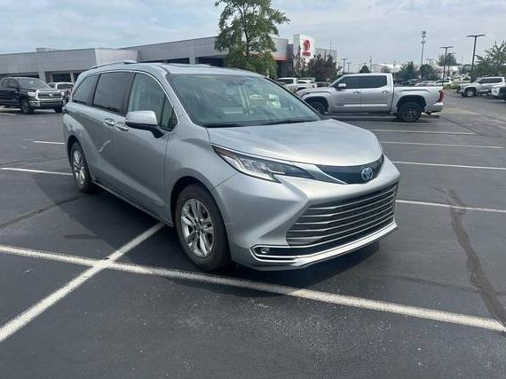 TOYOTA SIENNA 2021 5TDZRKEC1MS004234 image
