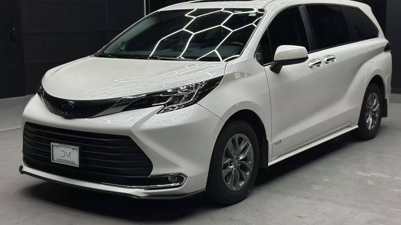 TOYOTA SIENNA 2021 5TDJRKEC7MS055086 image