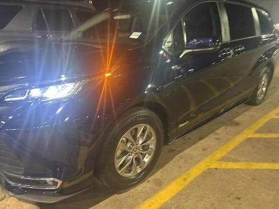 TOYOTA SIENNA 2021 5TDJRKEC7MS056335 image TOYOTA SIENNA 2021 5TDJRKEC7MS056335 image