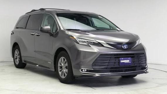 TOYOTA SIENNA 2021 5TDYRKEC7MS050176 image