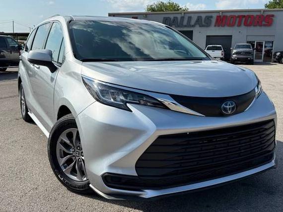 TOYOTA SIENNA 2021 5TDBRKEC2MS021058 image