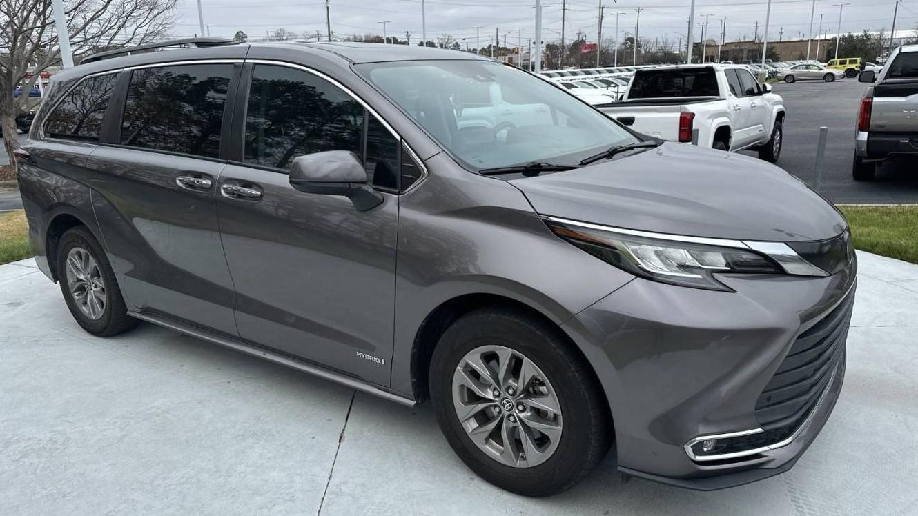 TOYOTA SIENNA 2021 5TDYRKEC6MS069527 image