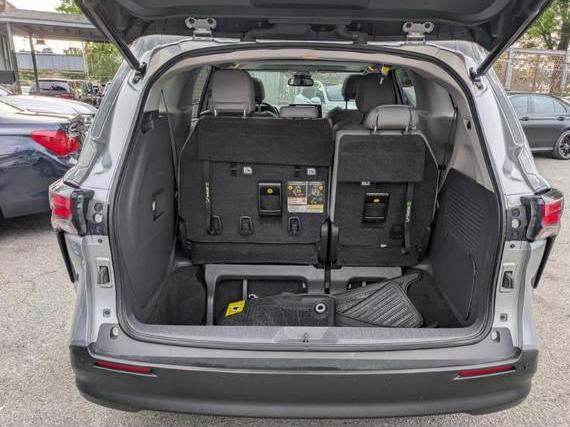 TOYOTA SIENNA 2021 5TDJSKFC5MS027161 image