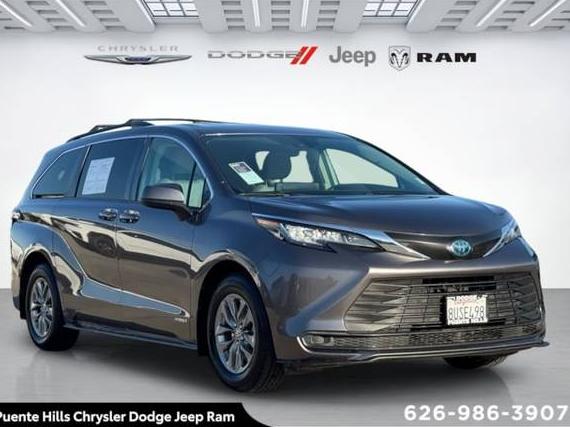 TOYOTA SIENNA 2021 5TDKRKEC9MS014575 image TOYOTA SIENNA 2021 5TDKRKEC9MS014575 image