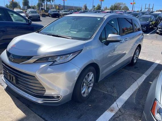 TOYOTA SIENNA 2021 5TDZRKEC8MS028630 image