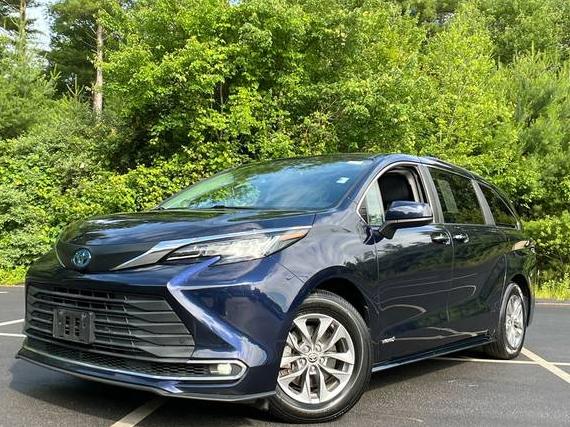 TOYOTA SIENNA 2021 5TDJSKFC1MS002435 image