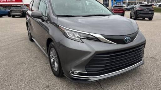 TOYOTA SIENNA 2021 5TDYRKEC9MS037431 image