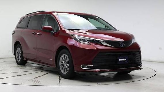 TOYOTA SIENNA 2021 5TDJRKEC4MS067194 image