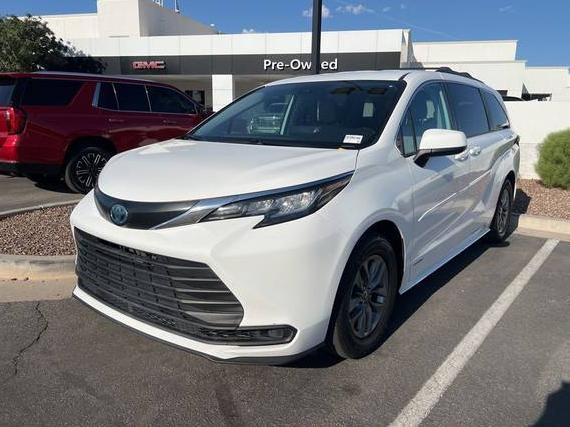 TOYOTA SIENNA 2021 5TDKRKEC7MS050720 image
