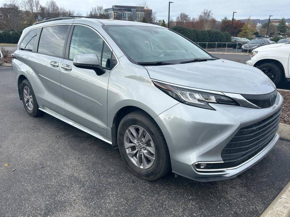 TOYOTA SIENNA 2021 5TDYRKEC8MS063549 image