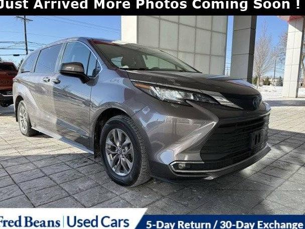 TOYOTA SIENNA 2021 5TDYSKFC5MS018734 image