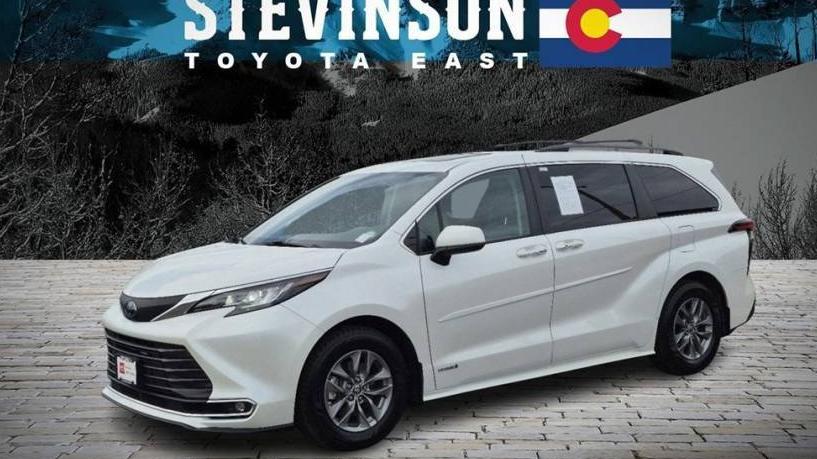 TOYOTA SIENNA 2021 5TDYSKFC3MS029571 image