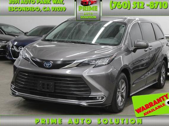 TOYOTA SIENNA 2021 5TDYRKEC4MS035618 image