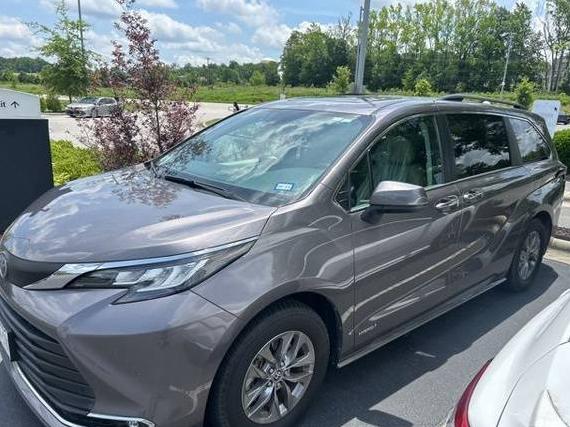 TOYOTA SIENNA 2021 5TDYRKEC2MS004657 image