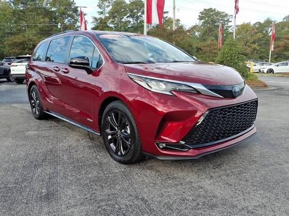 TOYOTA SIENNA 2021 5TDXRKEC3MS056858 image