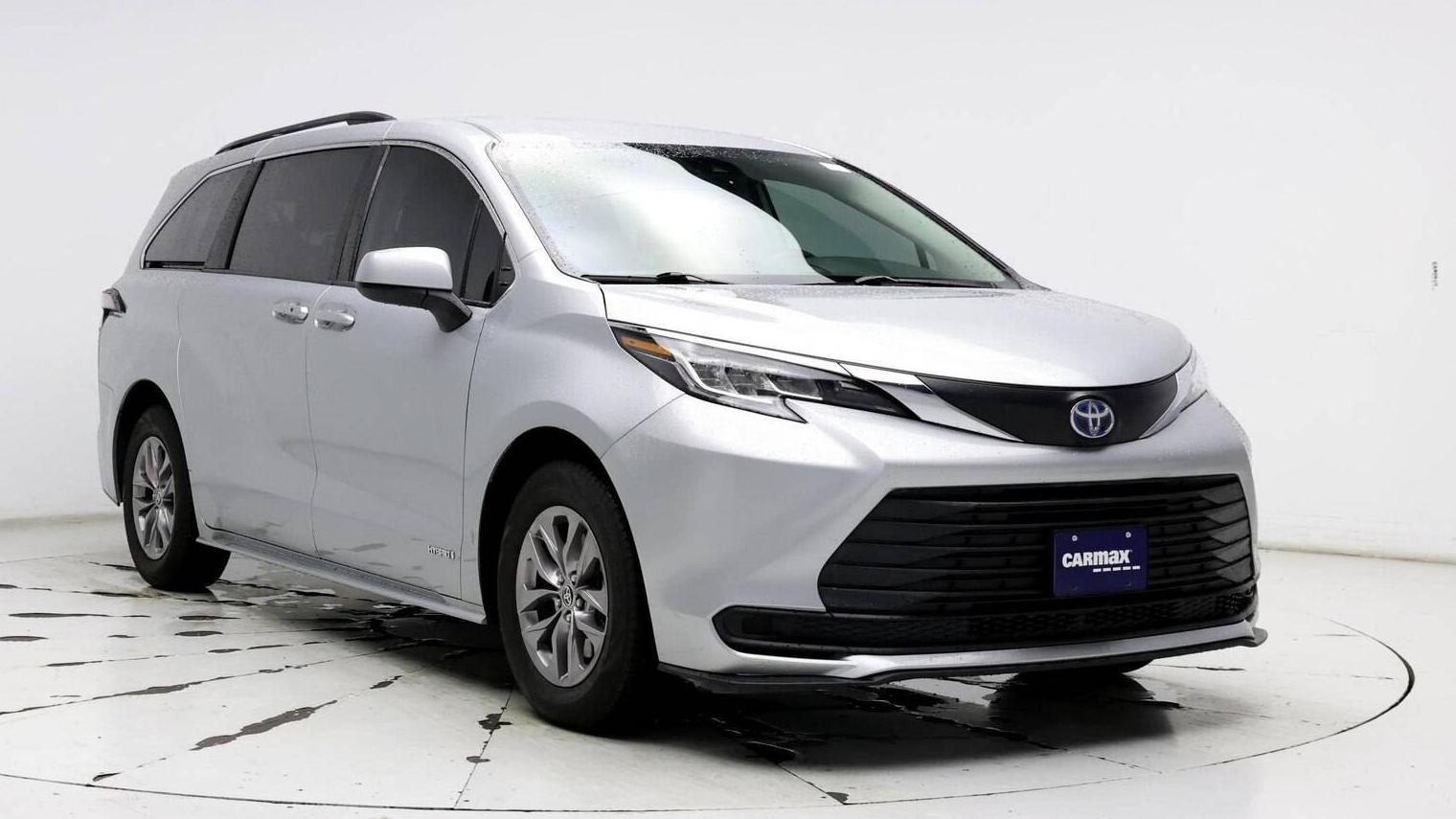 TOYOTA SIENNA 2021 5TDKRKEC6MS004814 image