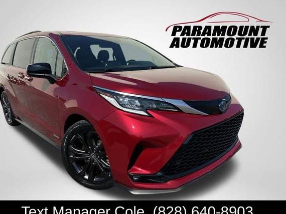 TOYOTA SIENNA 2021 5TDXRKEC0MS019203 image