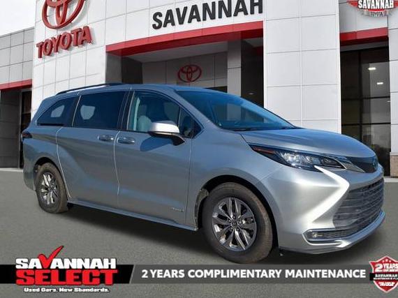 TOYOTA SIENNA 2021 5TDYRKEC7MS026444 image