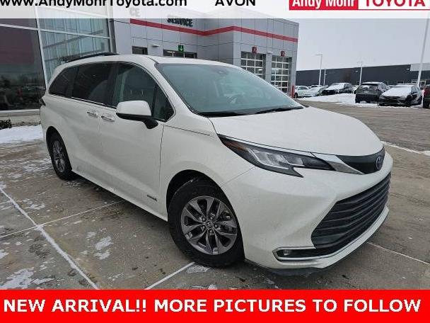 TOYOTA SIENNA 2021 5TDYRKEC4MS025798 image