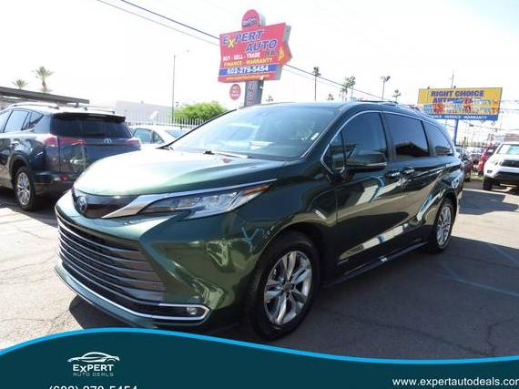 TOYOTA SIENNA 2021 5TDZRKEC8MS068982 image