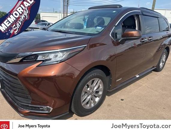 TOYOTA SIENNA 2021 5TDYRKEC8MS053636 image