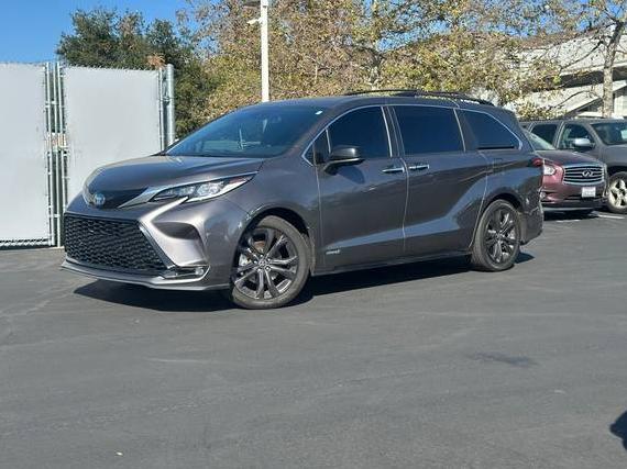 TOYOTA SIENNA 2021 5TDDRKEC3MS026066 image