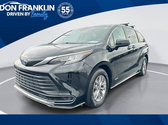 TOYOTA SIENNA 2021 5TDBRKEC8MS024692 image