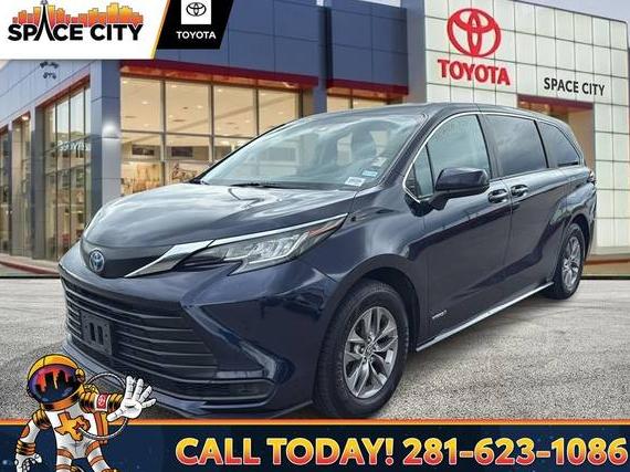 TOYOTA SIENNA 2021 5TDKRKEC2MS005538 image